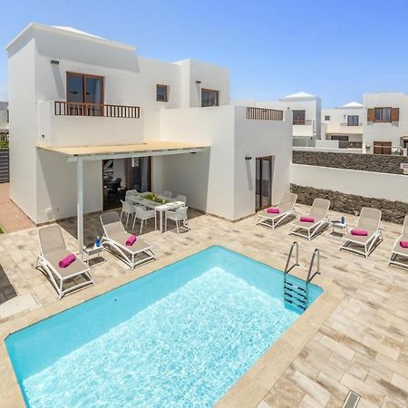 Villa Alicia By Villa Plus بلايا بلانكا المظهر الخارجي الصورة