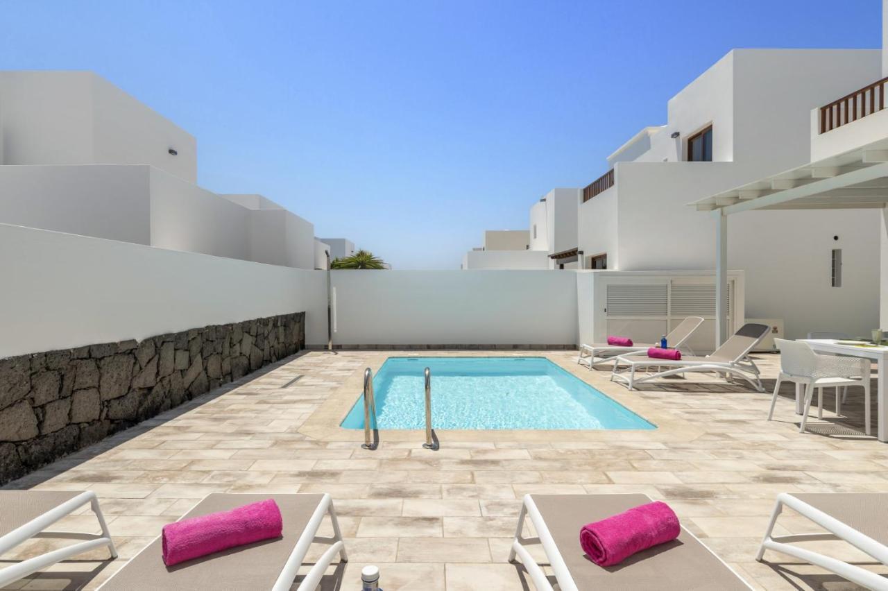 Villa Alicia By Villa Plus بلايا بلانكا المظهر الخارجي الصورة